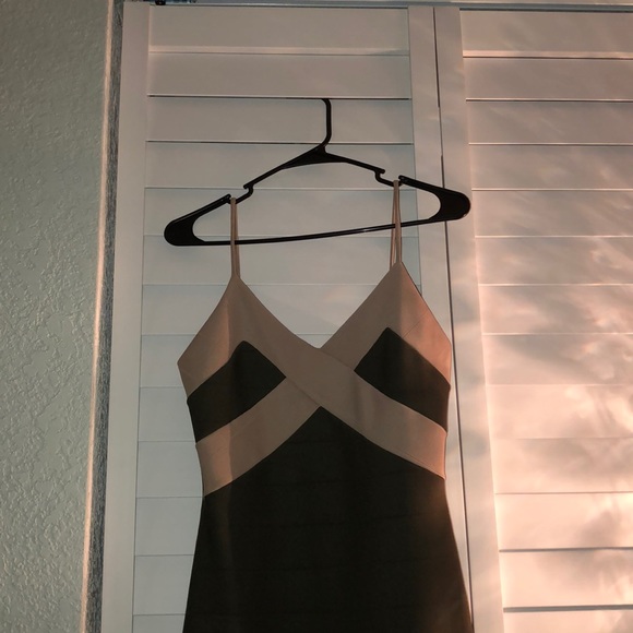 BANDAGE STYLE BODYCON DRESS - Picture 2 of 3